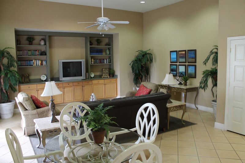 Image of Cozy Home Away From Home in Quiet Location in Venetian Bay